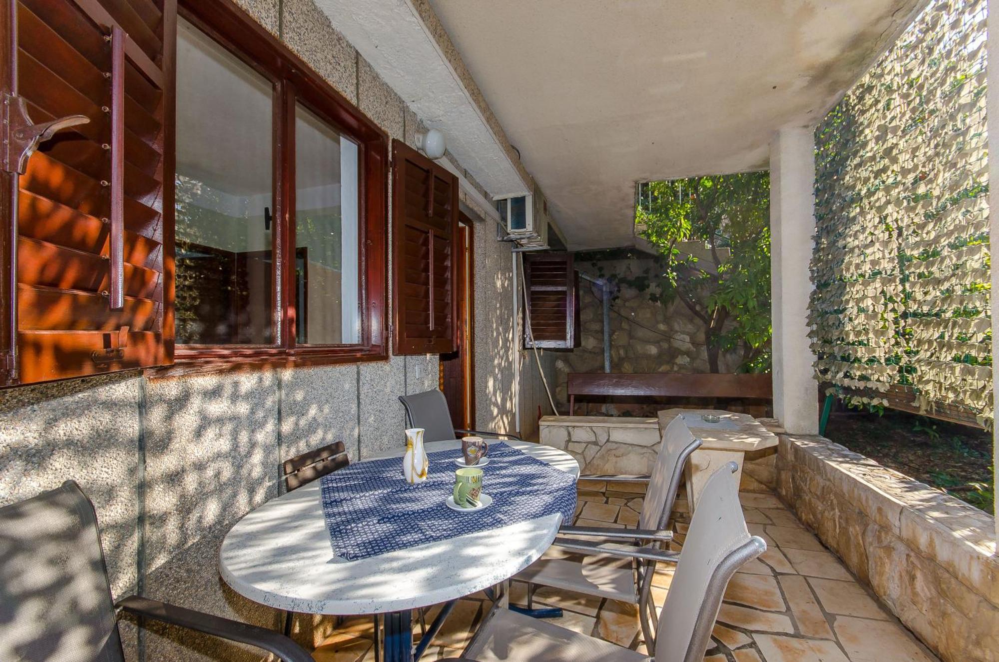 Apartments Lorena Stomorska Exterior foto