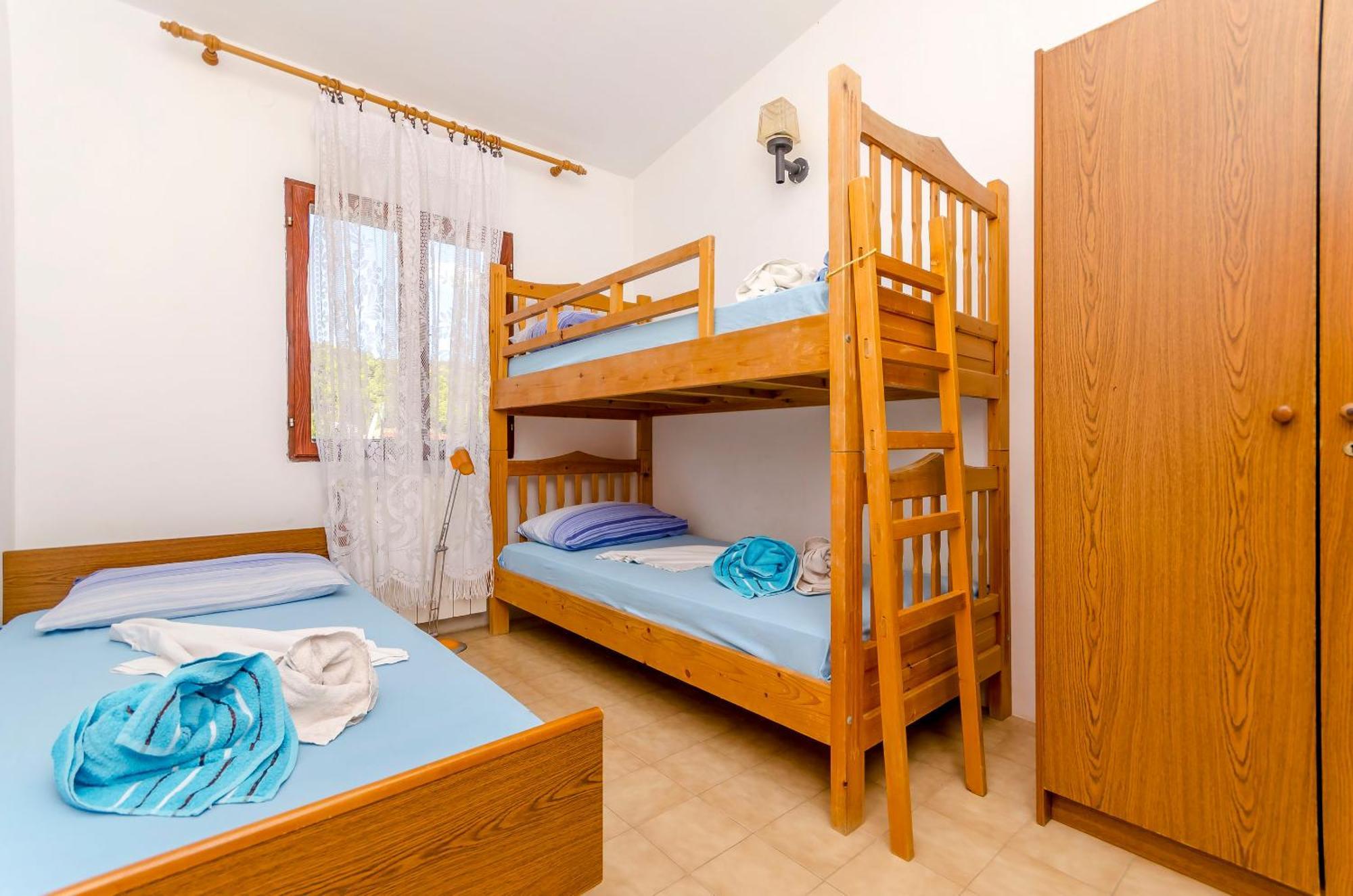 Apartments Lorena Stomorska Habitación foto