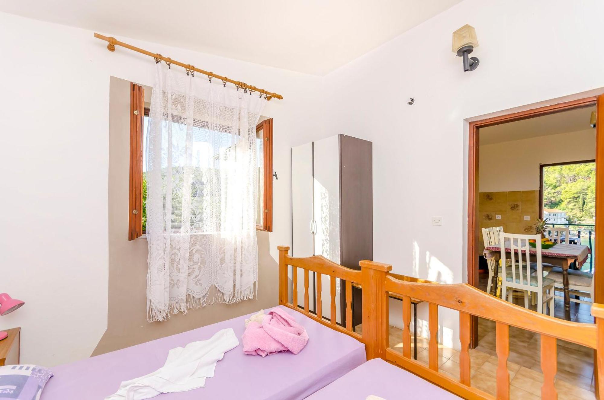 Apartments Lorena Stomorska Habitación foto